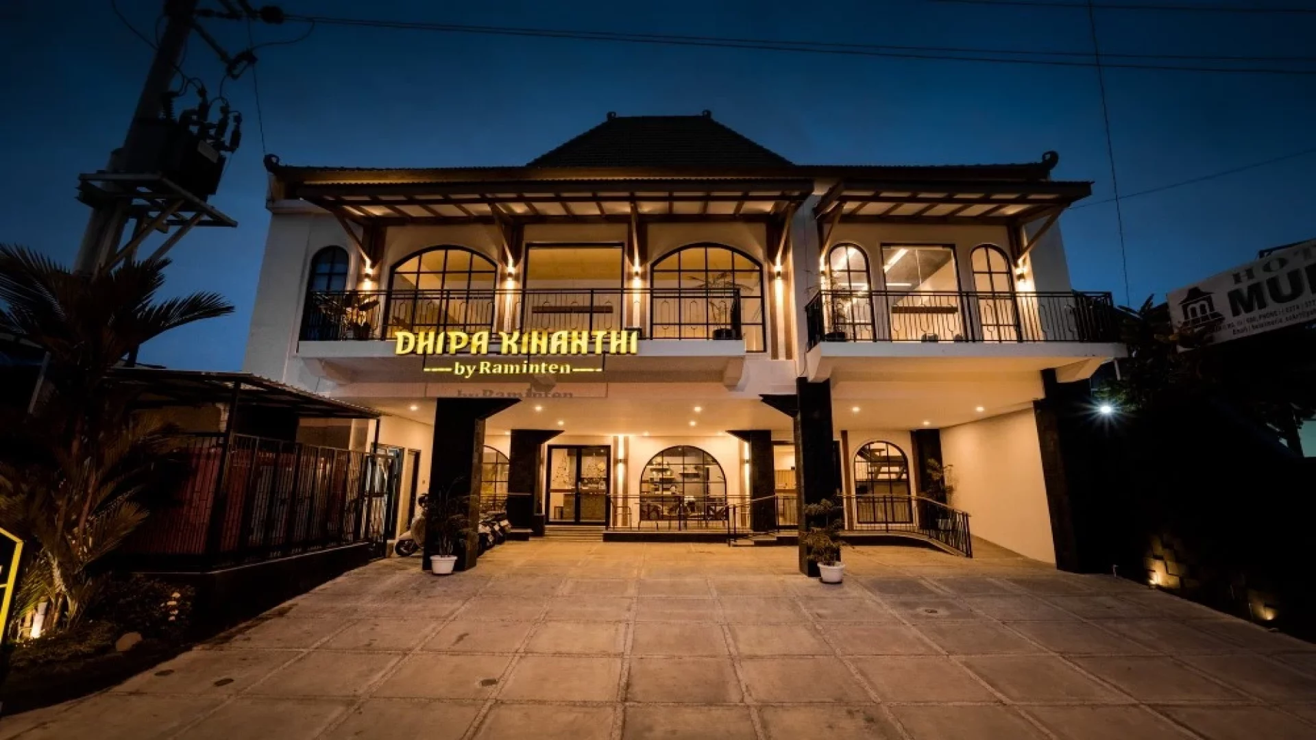 Dhipa Kinanthi by Raminten