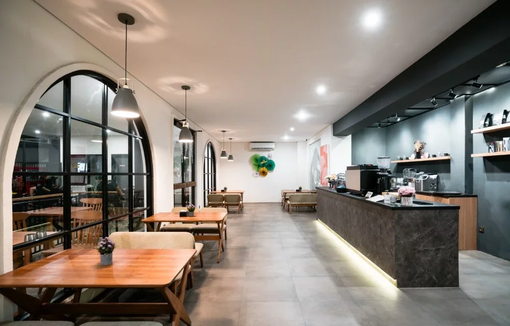 How Smart Travelers Build a Stress-Free Yogyakarta Itinerary Around Their Hotel Location at Dhipa Kinanthi by Raminten